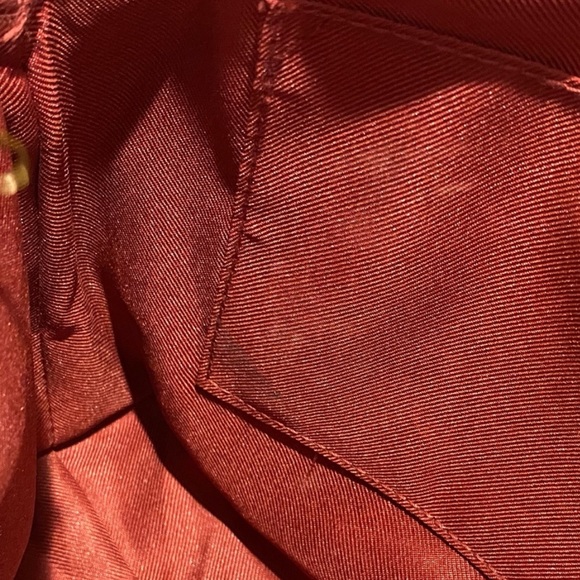 Universal Threads Red Crossbody Bag - Picture 5 of 5